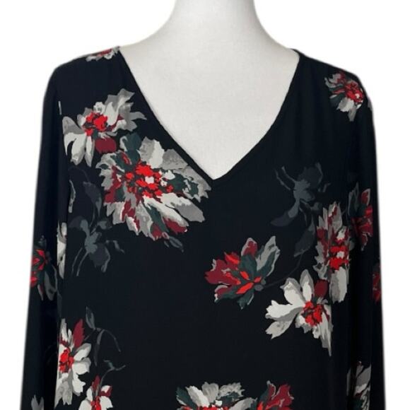Chelsea & Theodore Tunic Top V-neck Chiffon Black Red Floral Women’s Size XL - Picture 5 of 11